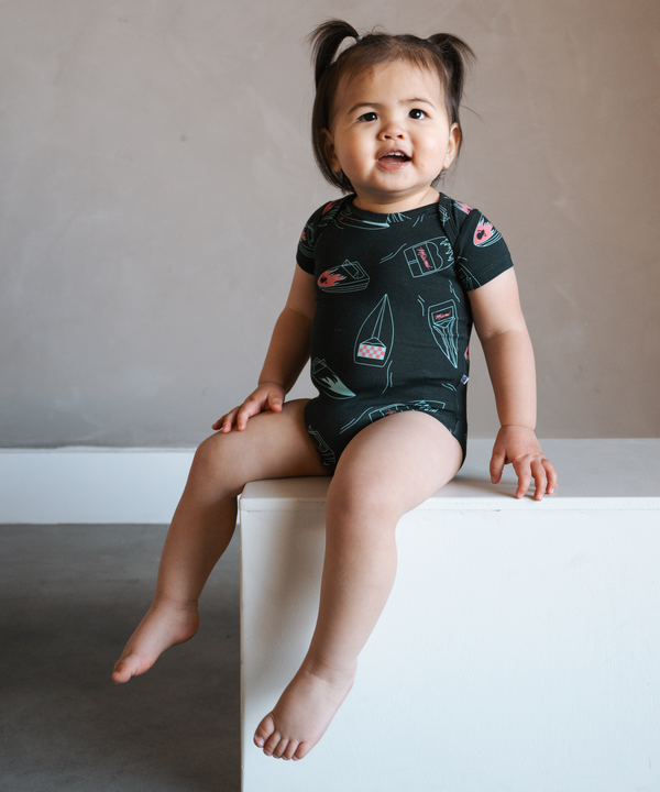 INFANT SPEEDBOAT BODYSUIT Kids/Infants Court Culture