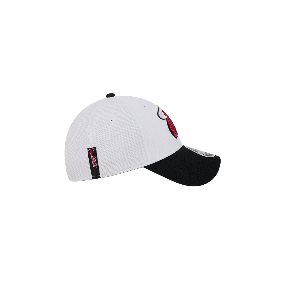 New Era Miami HEAT 2-Tone Dash Stretch Snapback UNISEXCAPS NEW ERA   