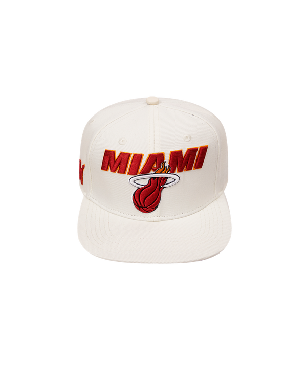 Pro Standard Miami HEAT Retro Logo Snapback Unisex Caps Pro Standard   