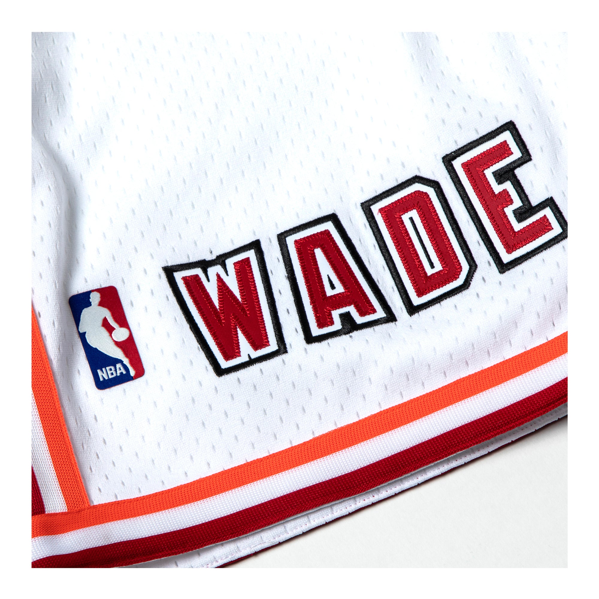 Dwyane Wade L3GACY White Shorts Men's Shorts Mitchell & Ness