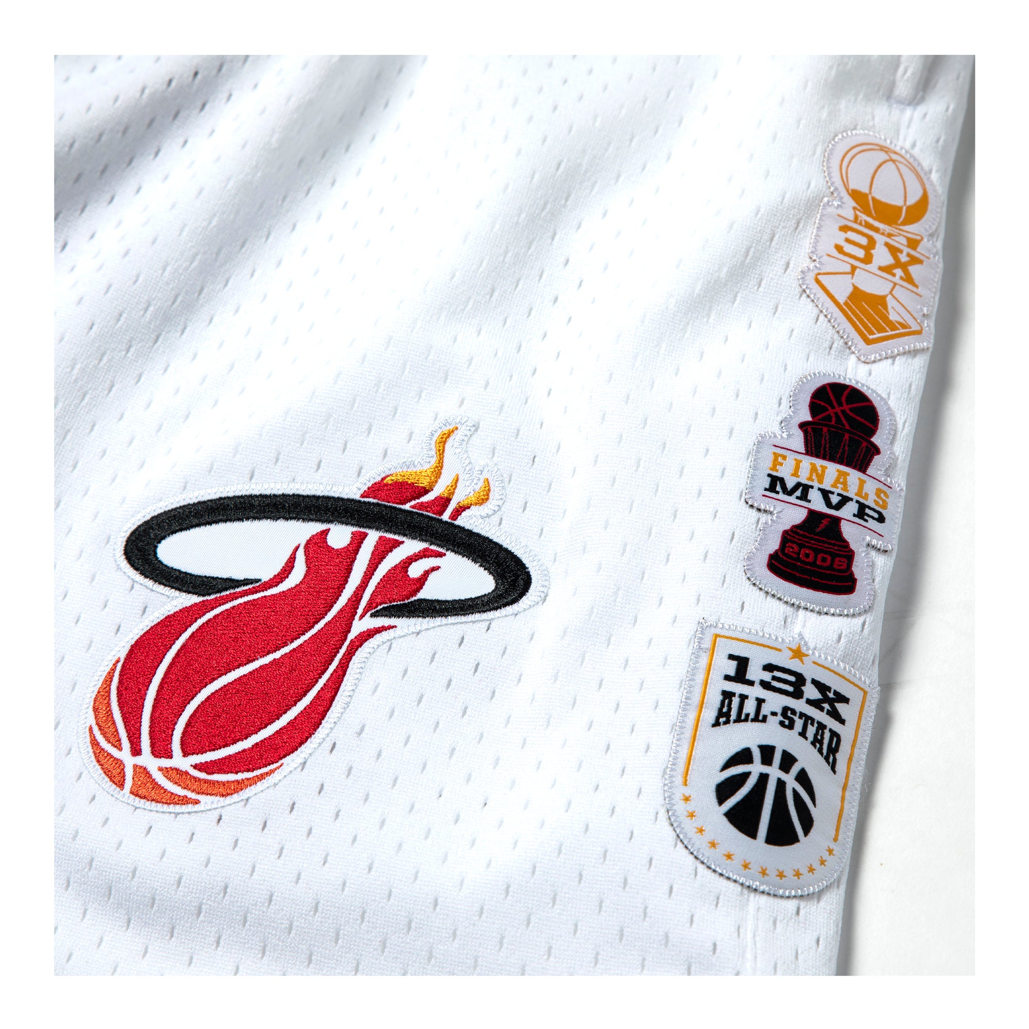 Dwyane Wade L3GACY White Shorts Men's Shorts Mitchell & Ness